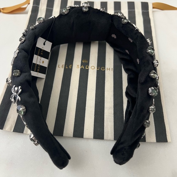 LELE SADOUGHI JET CRYSTAL HALLOWEEN SPIDER COBWEB KNOTTED HEADBAND NWT - Picture 8 of 9